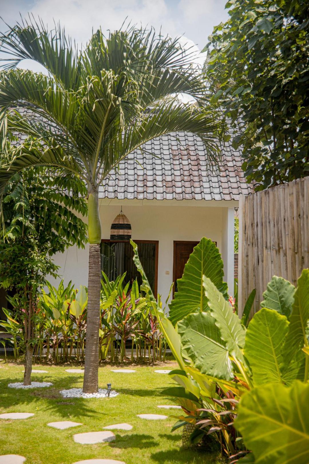 Masaya Retreat Lombok Hotel Kuta  Exterior photo